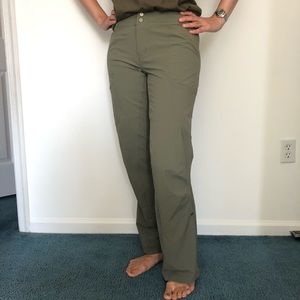 Mountain Hardwear Hiking Nylon Roll Up Pants 4